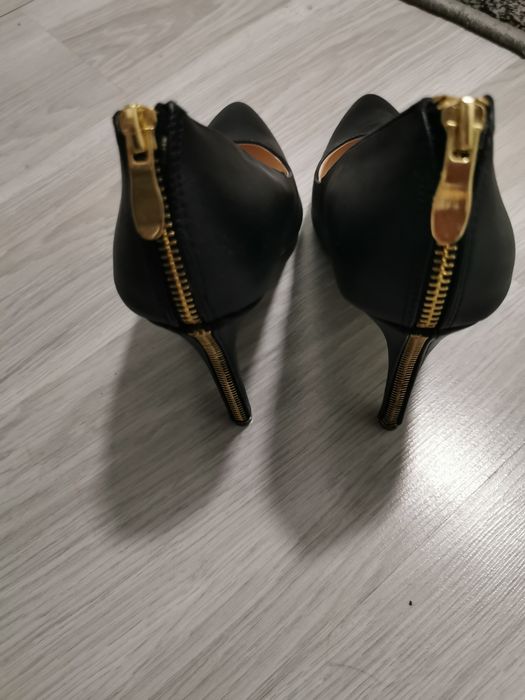 Нови черни токчета