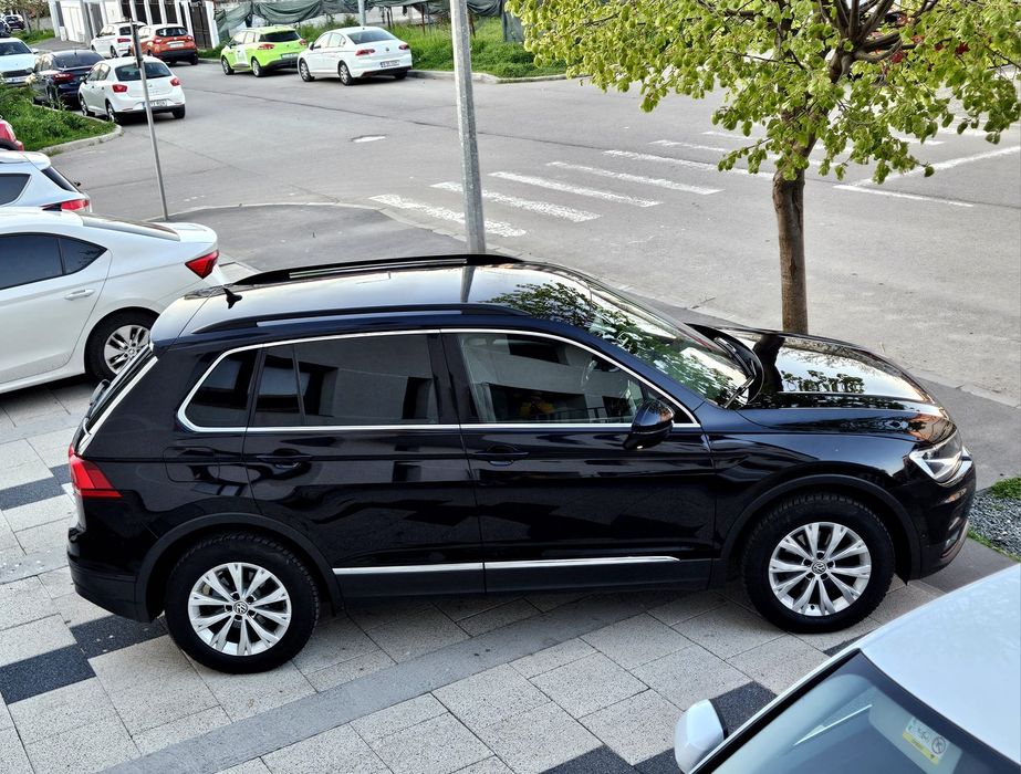 VOLKSWAGEN Tiguan 2020 — imagine 9