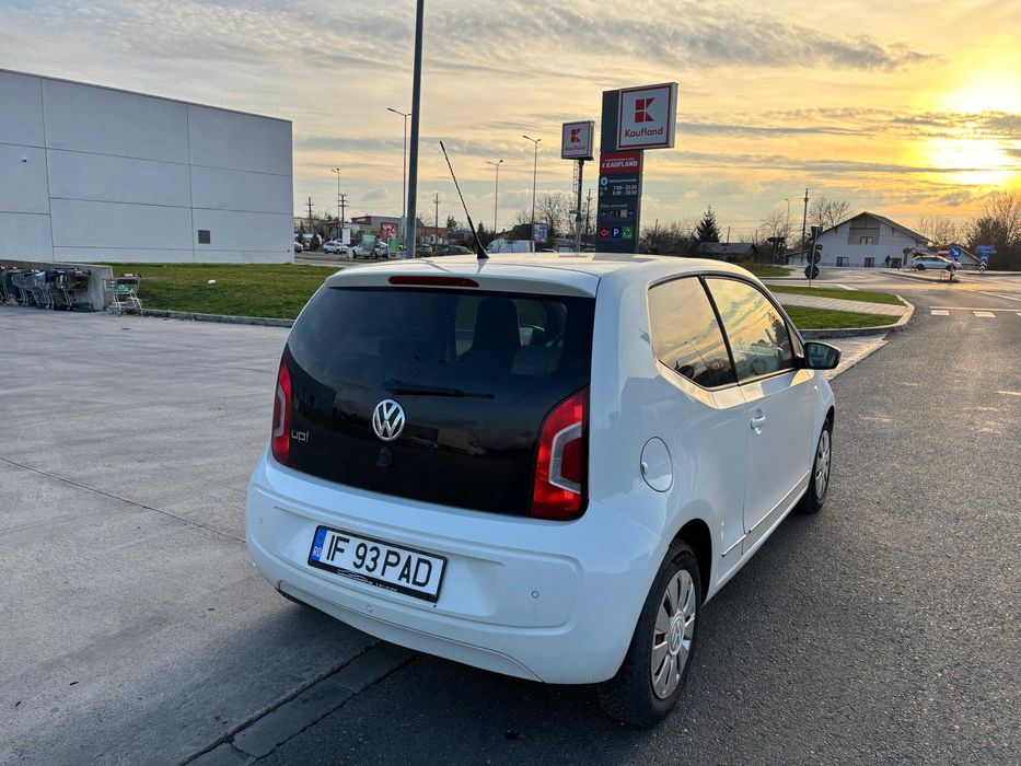 Volkswagen Up 2013