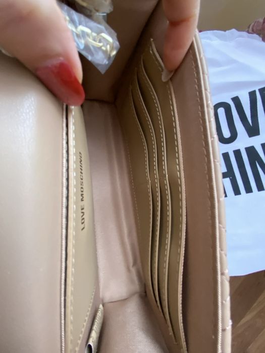 Love Moschino нова оригинална чантичка