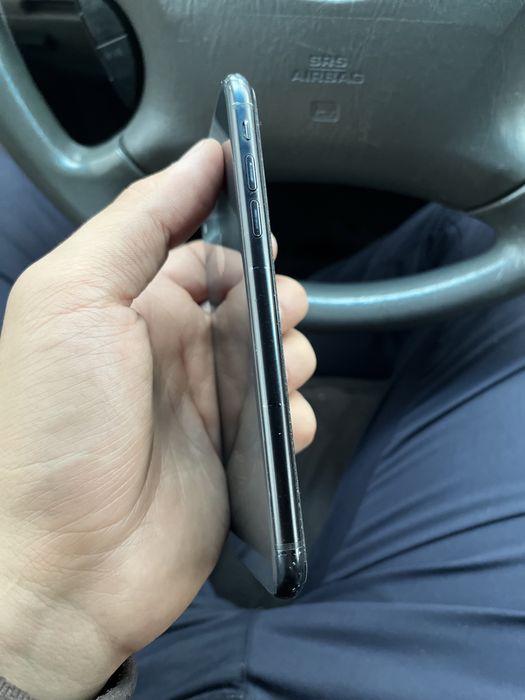 Продам айфон хр  iphone xr
