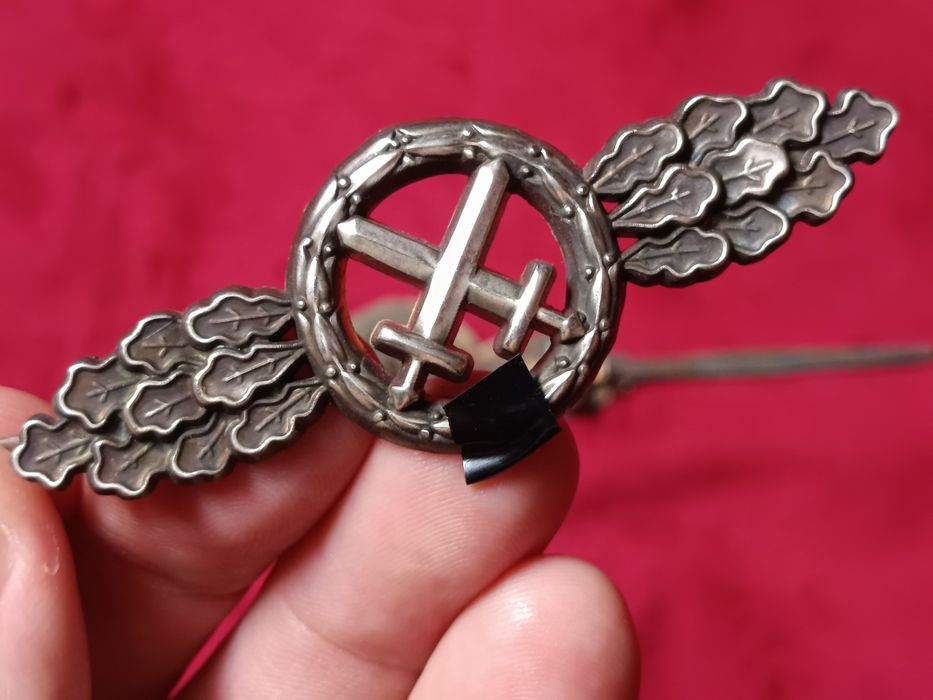 WW2 Lot 4insigne militare germane aviație/Repro/ preț pe bucată !