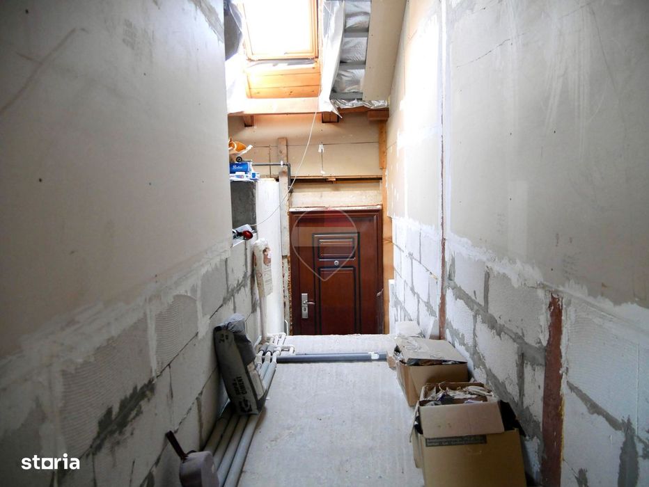 Apartament la mansardă de vânzare Calea Moților (lângă Kaufland)