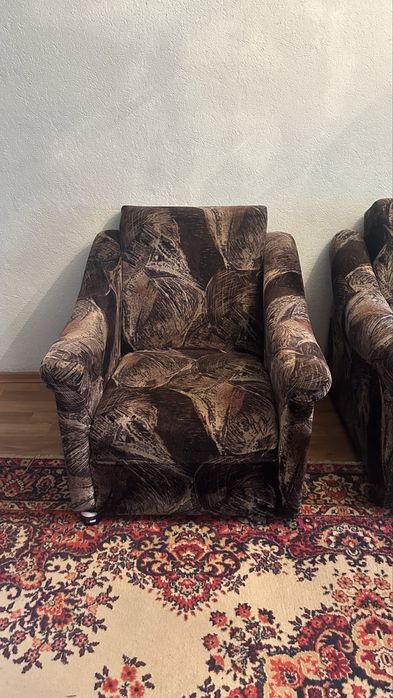 Диван и 2 кресла, буларуский импортный