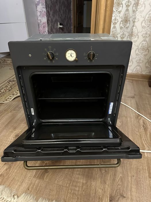 ARISTON духовой шкаф