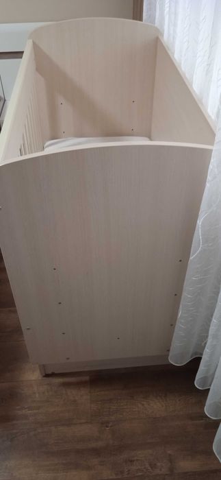 Бебешко легло 60 х 120 см и двулицев матрак Dormeo с мемори пяна