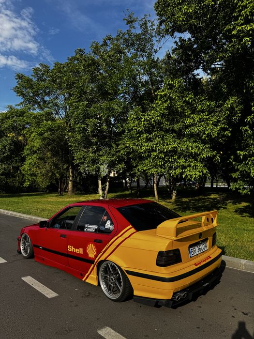 BMW 3 Series 1994 — imagine 3