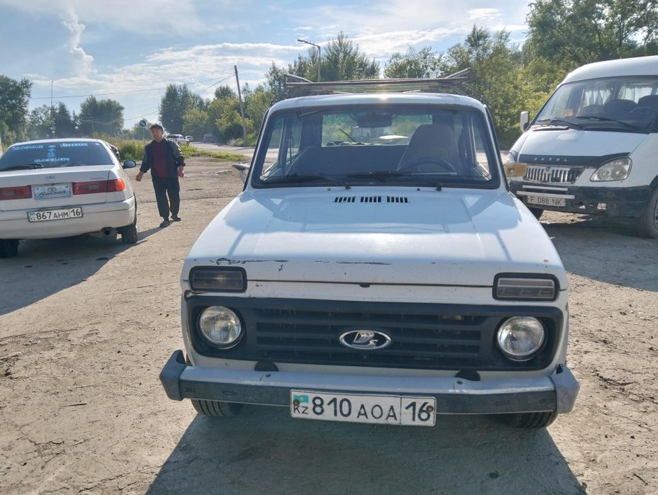 ВАЗ 21213 Нива 2002 года