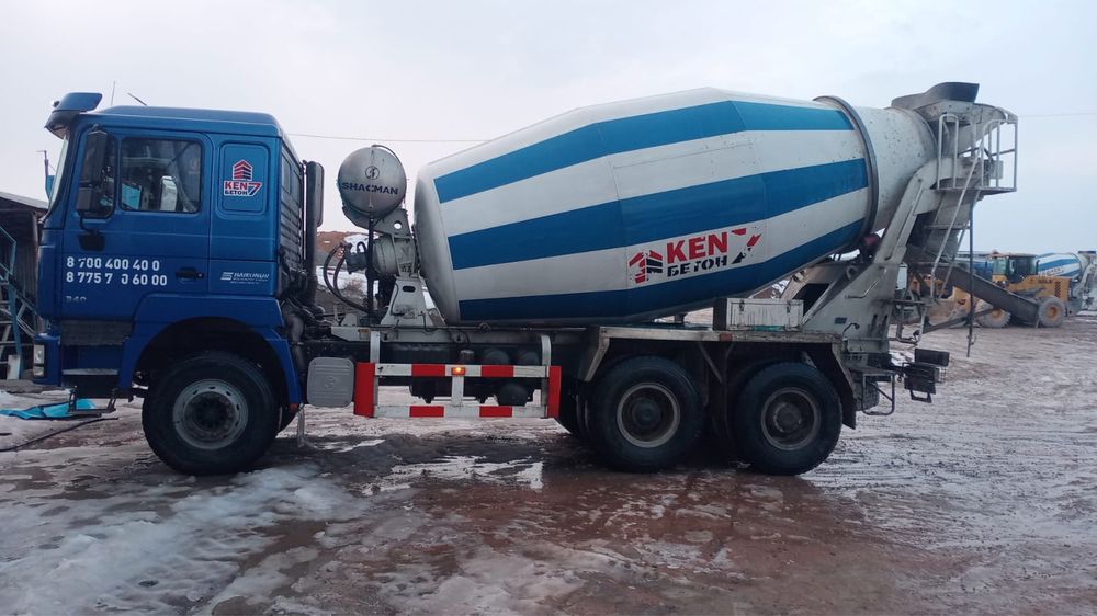 Автобетононасос (слон)