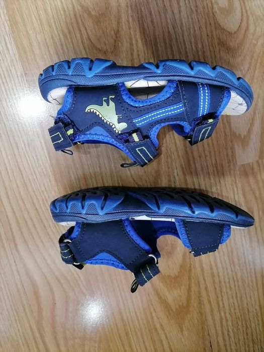 Лот обувки и сандали.