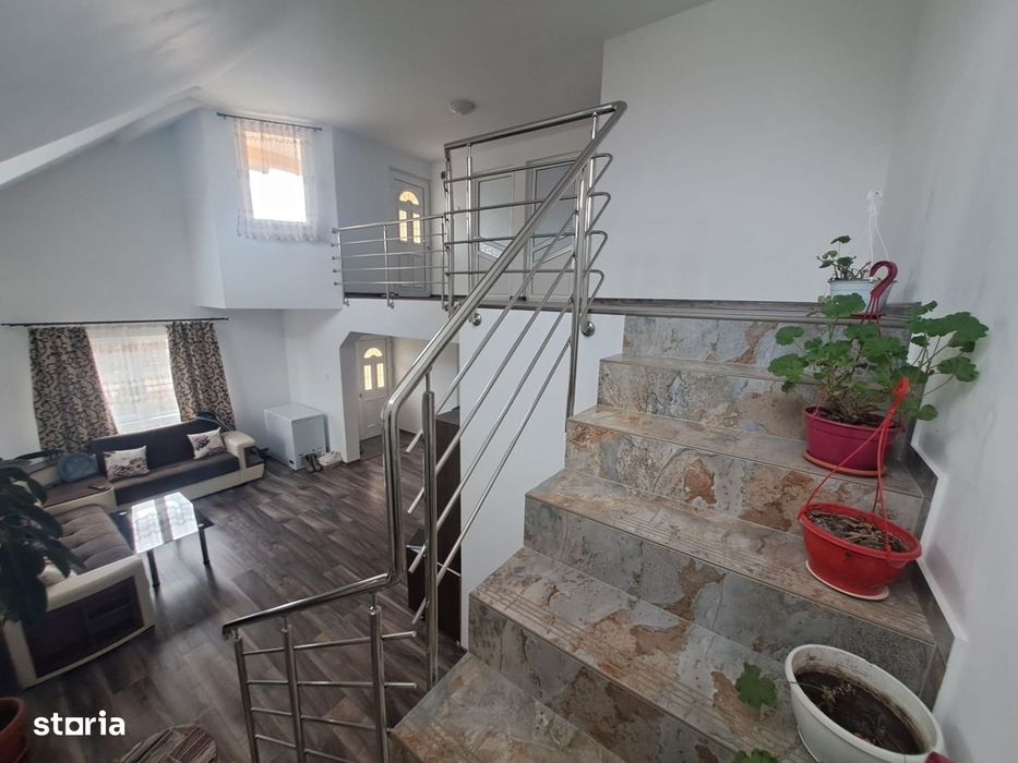 Casa 4 camere sat Voinesti Iasi pret 130 000 euro