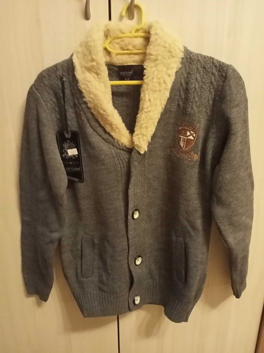 Нова детска жилетка