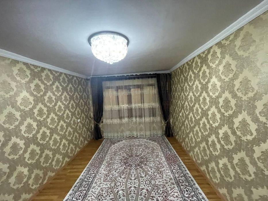 77 серияли дом,
Барча жихозлари би