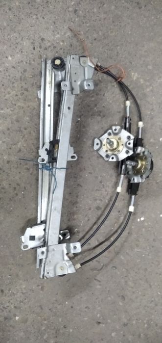 Продам стеклоподъёмники нексия 1 простой