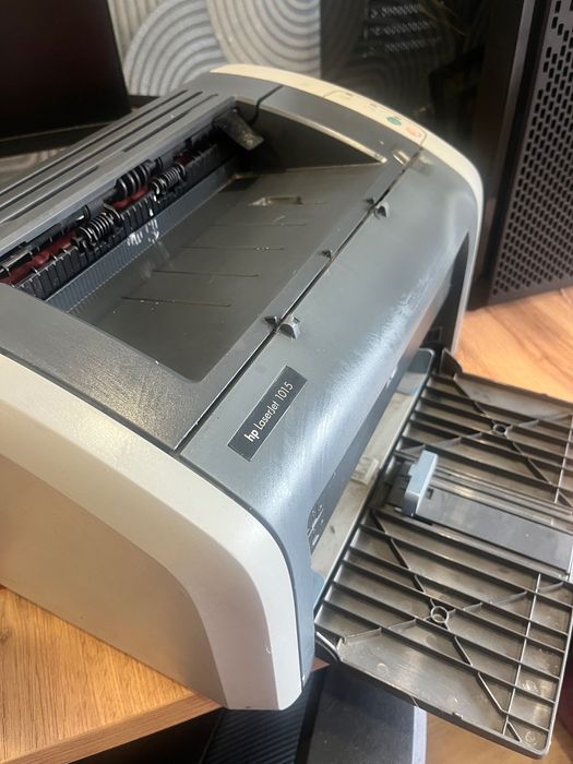 Принтер hp LaserJet1015