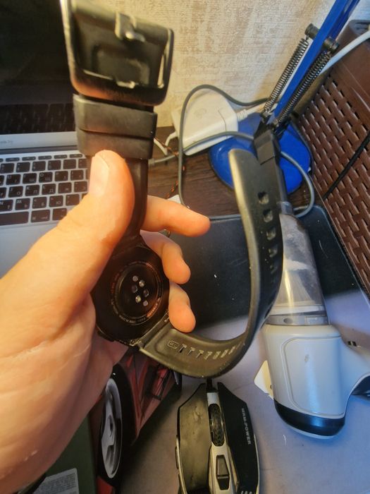 Часы срочно! Huawei