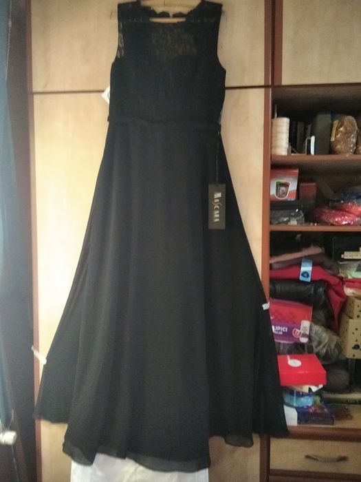 Rochie de ocazie  ,44 -46 , Mascara , neagră