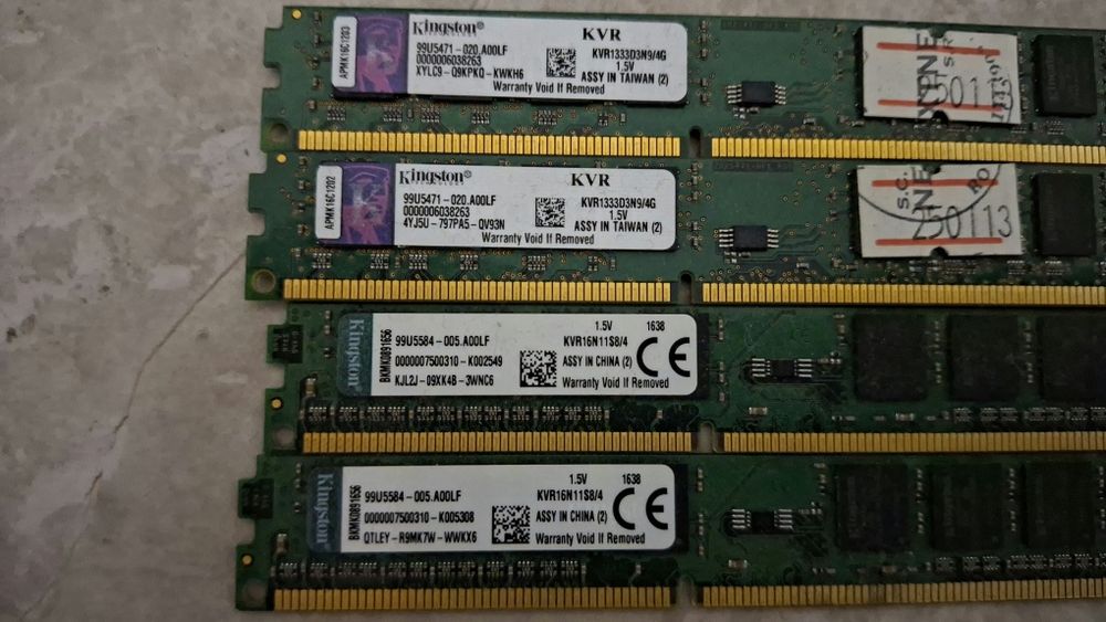 Vând rami DDR3 4gb