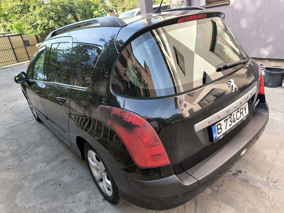 Vand Peugeot 308 SW 1.6 HDI 112 cp din 2011 euro 5 Perfecta stare