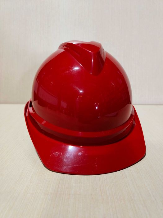 Каски на продажу