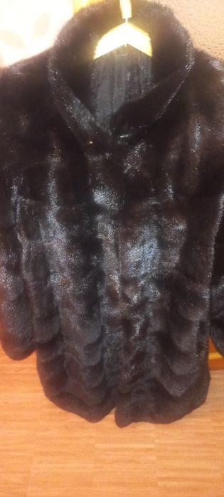 Продам норковую шубу