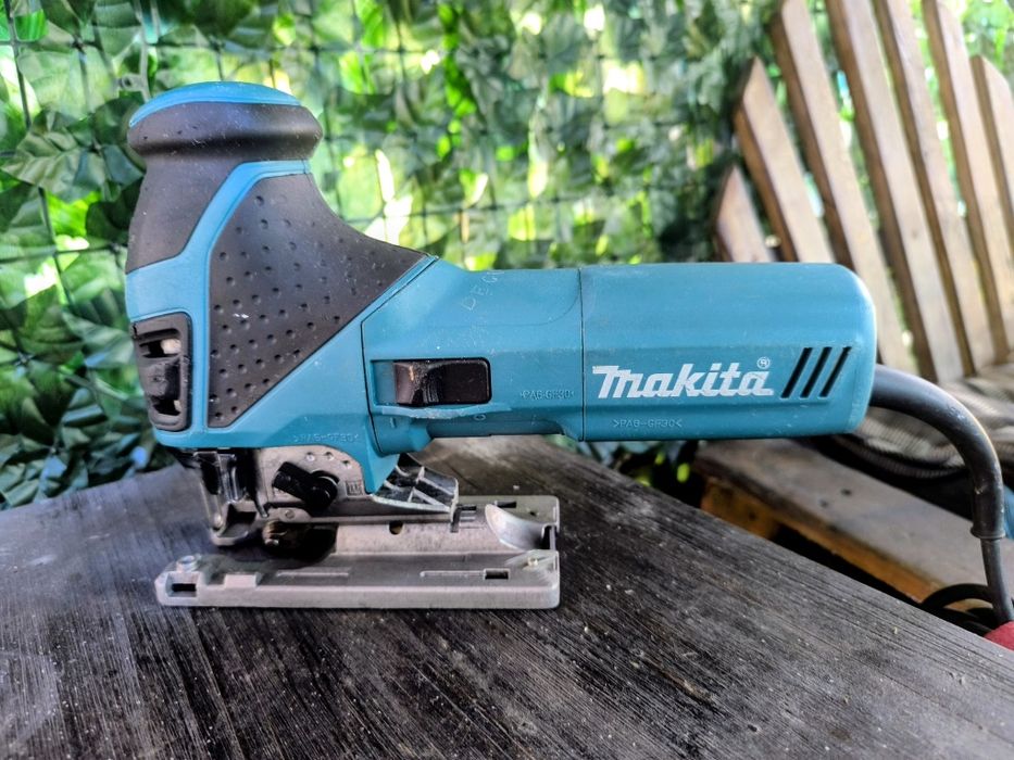 прободен трион  Makita 4351FCT /720 W/