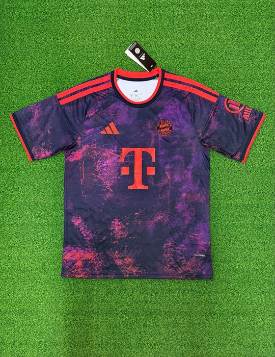 Байерн Мюнхен / Bayern Munich официални тениски 2026/2027 adidas