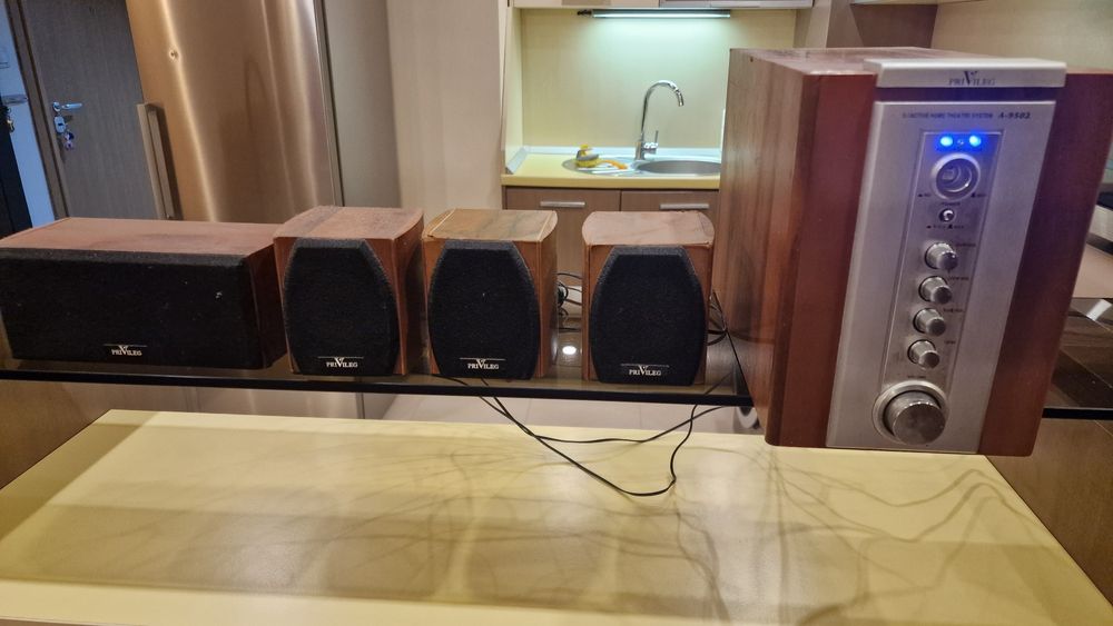 Усилвател с колонки