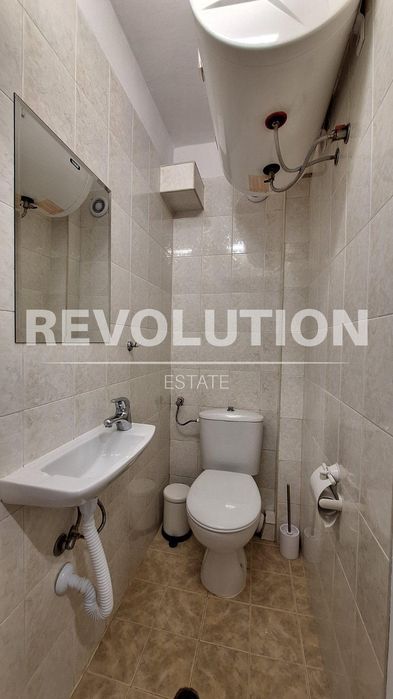 Дава се под наем Тристаен апартамент в Варна, Лятно кино Тракия - 75 кв.м за 700 € - Снимка #8