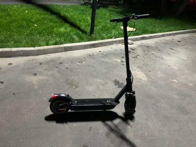 AOVOPRO электросомакат