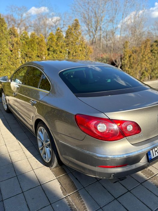 Vand  Volkswagen Passat CC an  2011