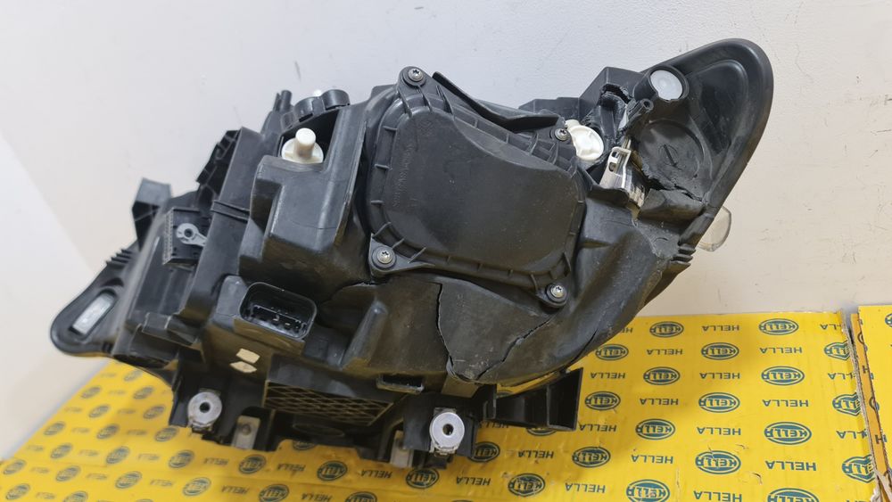 Far full led adaptiv dreapta BMW 2 f22 f23 f87 avariat