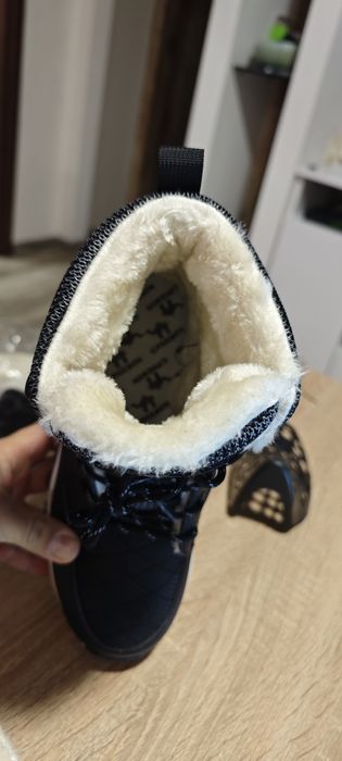 Топли нови ботушки 41 номер