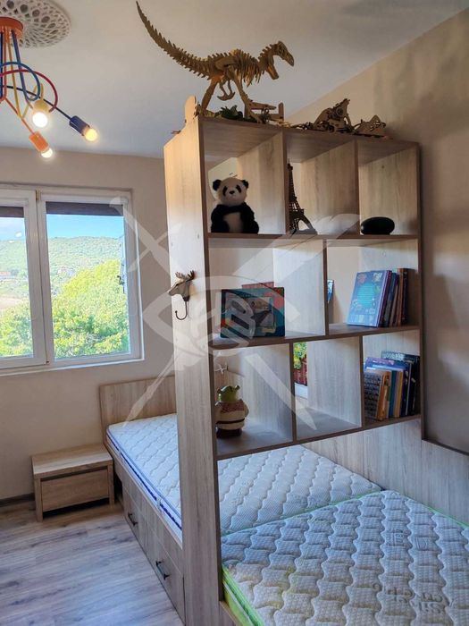 Четиристаен апартамент в Атия 93071