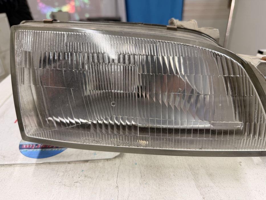 Фары тайота карина е оригинал