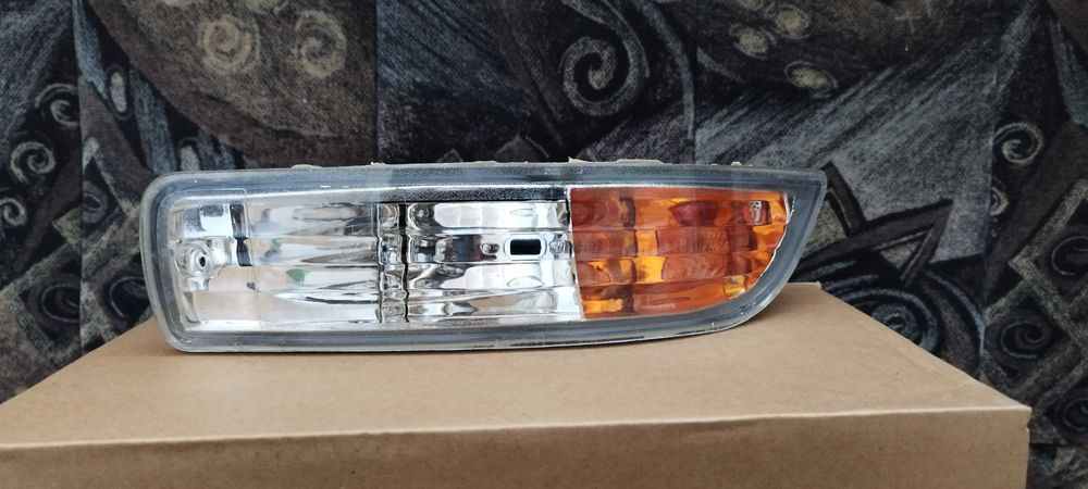 Противотуманки на Toyota Corona