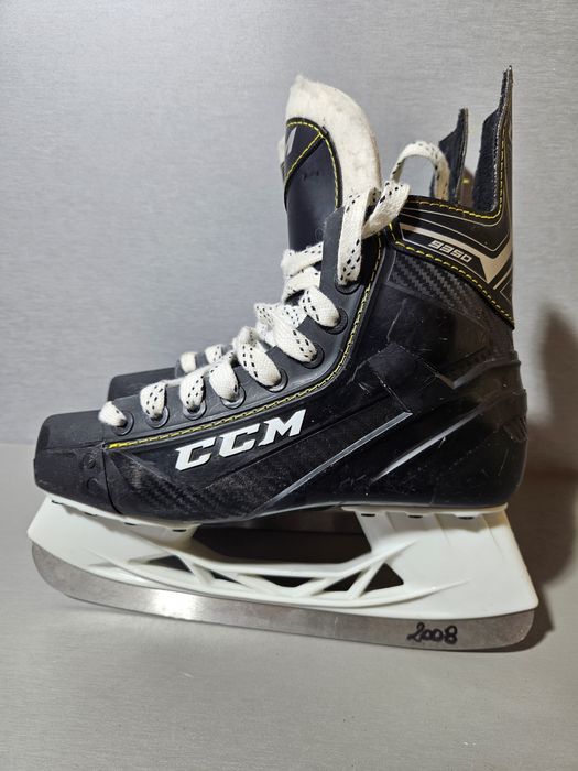 Patine hochei 3008 CCM Super Tacks, marime 38.5, lungime interioara 25cm.