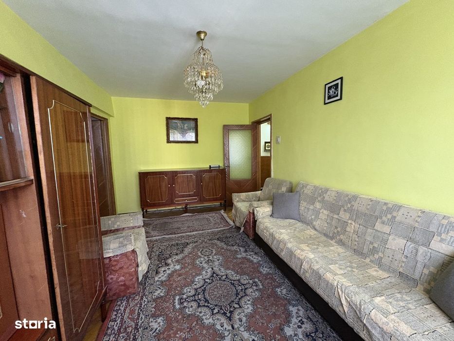 Apartament trei camere ,str Lapusului ,Iosia