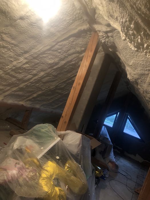 Izolatie Spuma Poliuretanica