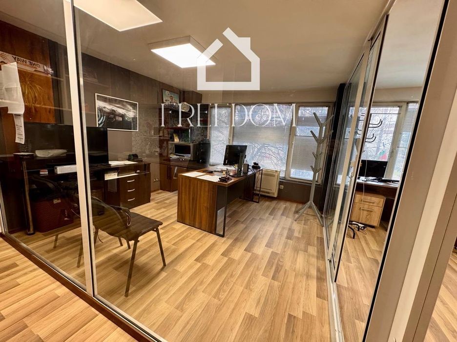 Продава се Офис в Варна, Бриз - 73 кв.м за 1900 €/кв.м - Снимка #3