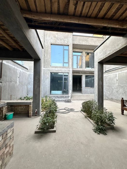 Юнусобод Исломобод махаллада участка сотилади 80 % битган