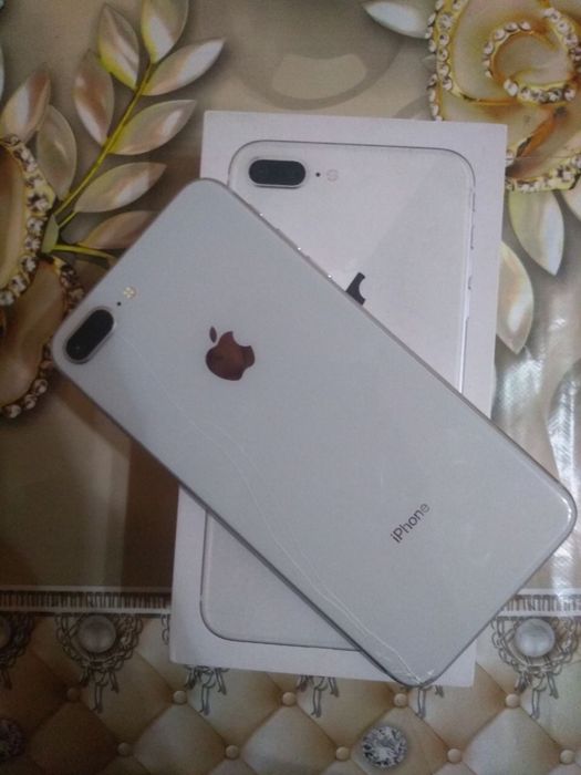 Iphone 8 plus 64gb