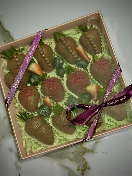 Клубника в шоколаде// идеальный подарок