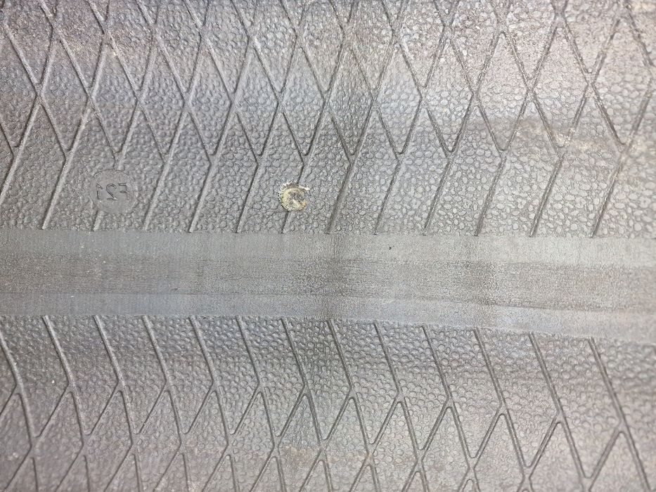 2бр Гуми 235/65/17 Made in Germany