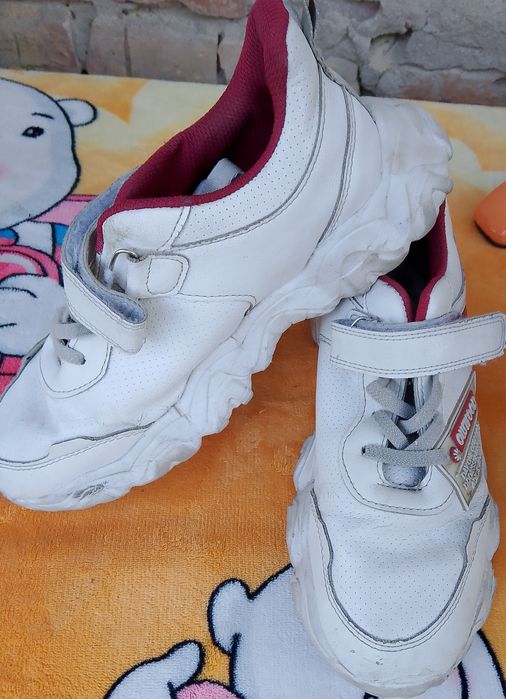 Продам обувь 34,35,37,41 и 42размера.