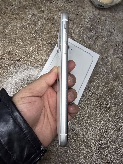 iPhone 11 128 gb karobka dok