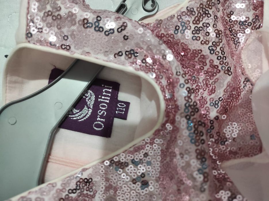 Продается платье для девочки!