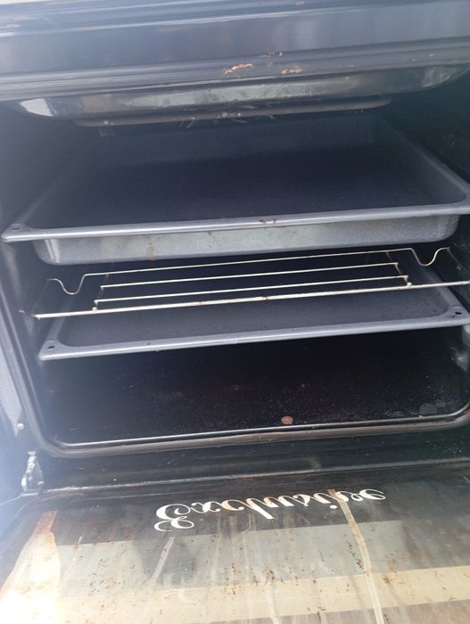 Электроплита в хорошем состояний