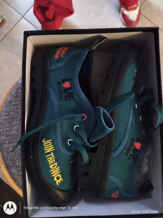 Adidași Moschino doar probați, 39.5-40