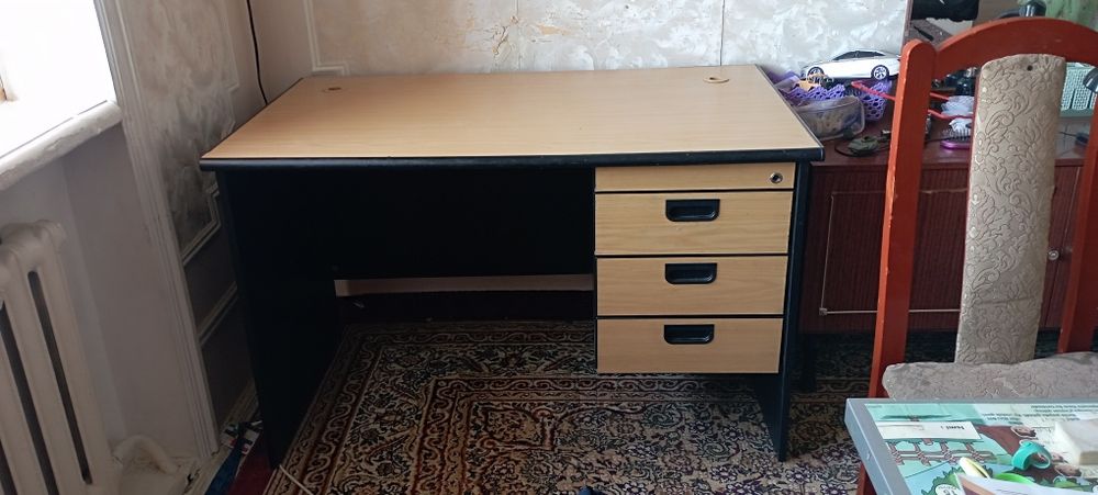 Parta Sotiladi  Ofisni Va  Farzandingiz uchun